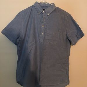 Gap Short Sleeve Pop over / button down.